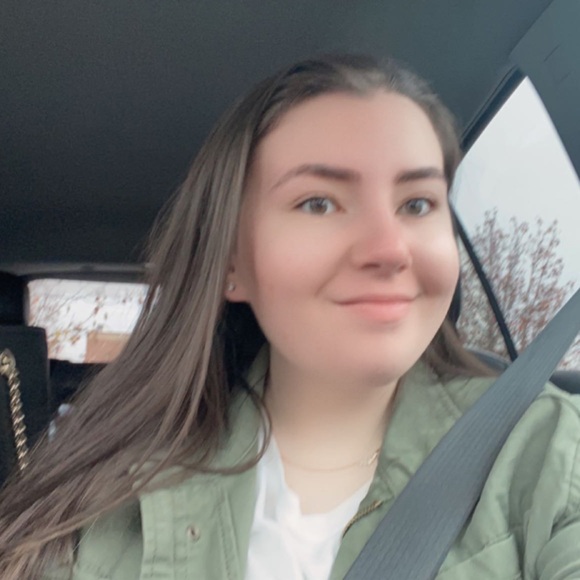 Meet your Posher, Maddy - Picture 2 of 6